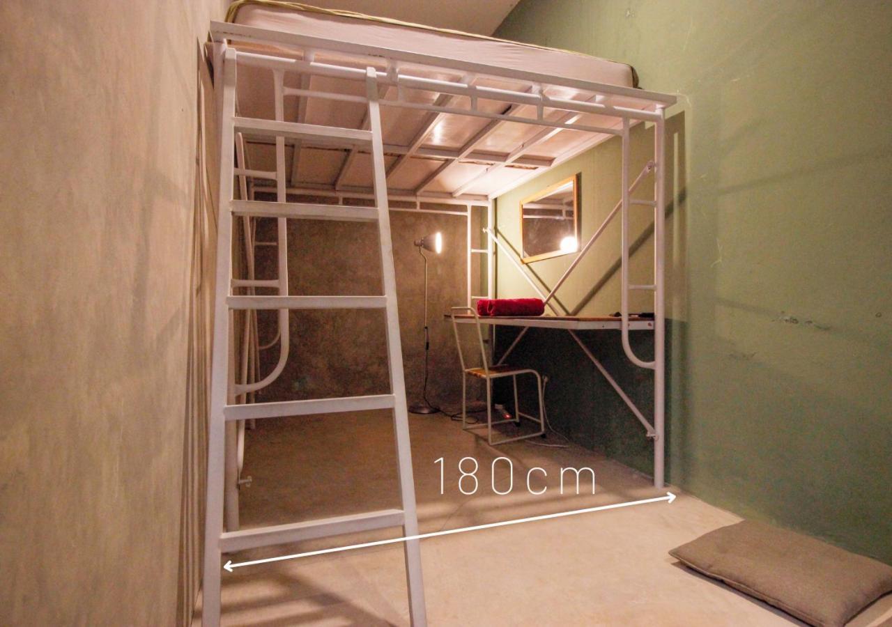 Sante Commune Hostel ジョグジャカルタ 部屋 写真